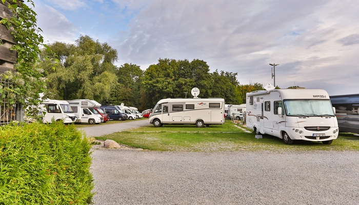 Caravanstellplatz An der Rügenbrücke Stralsund