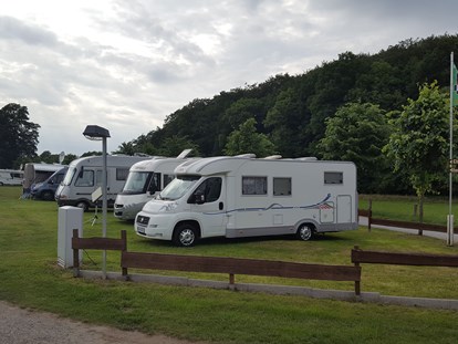 Reisemobilstellplatz - Umgebungsschwerpunkt: am Land - Reisemobil und Wohnwagenstellplatz am Campingplatz Waldwinkel