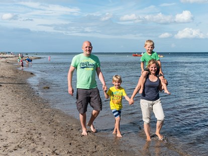 Reisemobilstellplatz - Familien Freude - Rosenfelder Strand Ostsee Camping