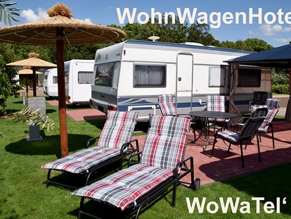 Reisemobilstellplatz - Deutschland - Auf dem WomoPark befindet sich auch ein WohnWagenHotel - das WoWaTel'. Dies ist das erste WohnWagenHotel Deutschlands! Genießen Sie eine hochwertige Ausstattung und ein urlaubsmäßiges Arrangement! - Wohnmobilpark Xanten