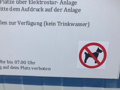 Reisemobilstellplatz - Deutschland - Hunde sind nicht erlaubt - Stellplatz Elmenhorst