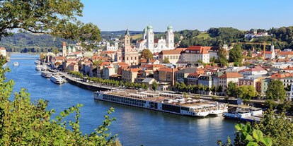 Reisemobilstellplatz - Wellness - Dreiflüssestadt Passau 8 km mit historischer Altstadt und Dom - Raßbach bei Passau Golf- und Landhotel Anetseder am Golfplatz inkl Frühstück und Fitness