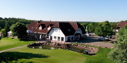Reisemobilstellplatz - Golf - Hotel und Restaurant mit Golfshop - Wohnmobil und Caravan Stellplatz "Golfanlage Gut Sansenhof"