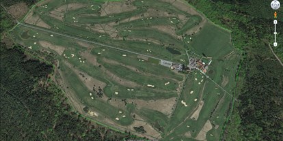 Reisemobilstellplatz - Golf - von oben - Wohnmobil und Caravan Stellplatz "Golfanlage Gut Sansenhof"