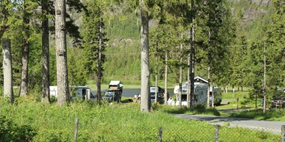 Reisemobilstellplatz - Norwegen - Platz für Wohnmobil, Wohnwagen und Zelt - Velfjord Camping & Hytter