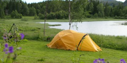 Reisemobilstellplatz - Norwegen - Separater Zeltplätze - Velfjord Camping & Hytter