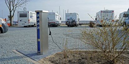 Reisemobilstellplatz - Tennis - Stromversorgung an jedem Stellplatz - Stellplatz am Schleswiger Stadthafen