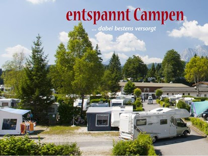 Reisemobilstellplatz - Spielplatz - In unseren Kompakt- Versorgungssäulen finden Sie alle wichtigen Versorgungsleitungen. - Alpen-Caravanpark Tennsee