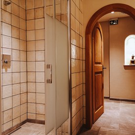 Wohnmobilstellplatz: exklusive Dusche und Toilette für unsere Camper - Stellplatz am Rittergut Positz