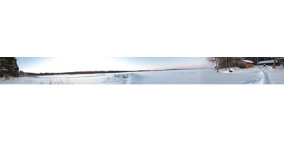 Reisemobilstellplatz - Schweden - Holzsauna an bester Stelle mit direktem Zugang zum See. 
Auch im Winter in Betrieb mit Eisloch.
24 h im voraus reservieren - Norra Dellen Familjecamping