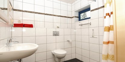 Reisemobilstellplatz - Schweden - Dusche und Toilette im Servicehaus - Galå Fjällgård